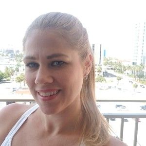 Meet your Posher, Faye-lynn